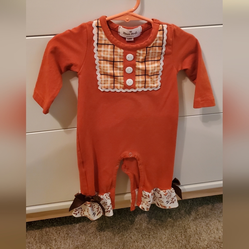 Pumpkin Spice plaid ruffled romper  Marie Nicole 3-6m